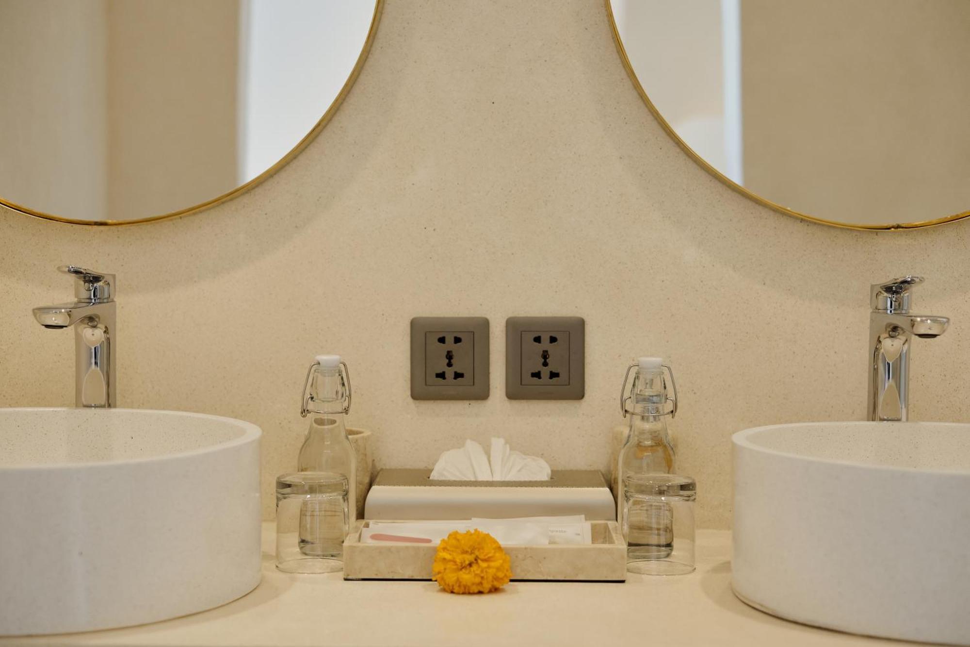 Dania Cinta Villa